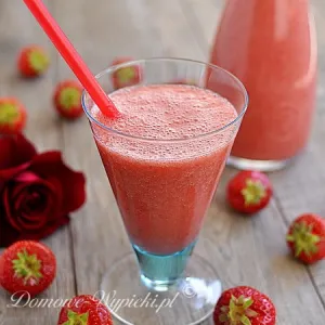 Smoothie truskawkowo- bananowe