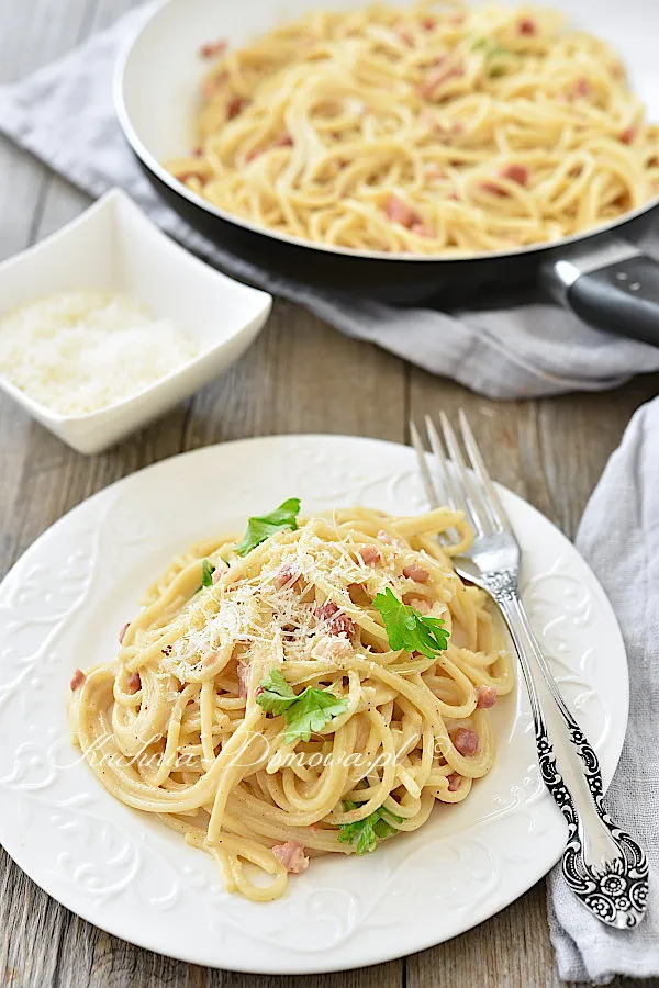 Spaghetti carbonara ze śmietaną