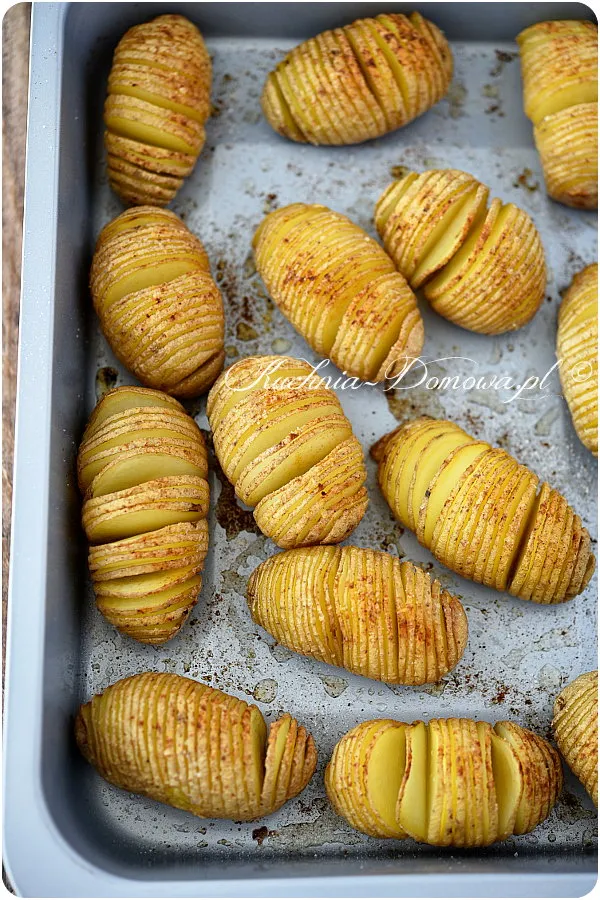 Ziemniaki Hasselback