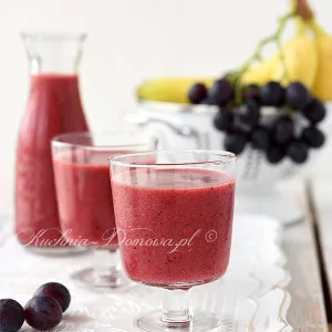 Truskawkowo- bananowo- winogronowe Smoothie