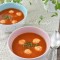 Zupa pomidorowa z serowymi kuleczkami